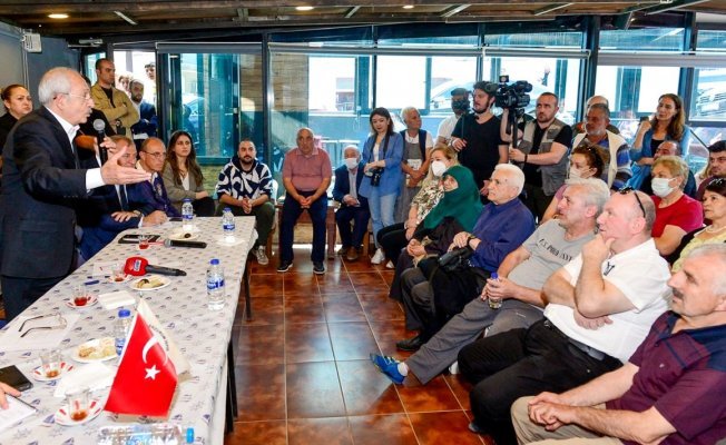 Kemal Kılıçdaroğlu Sarıyer’de vatandaşlarla bir araya geldi